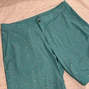 Lululemon swim shorts “commission shorts” 9 inch Size 38